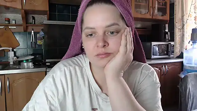 Snapshot of uliastar chatting on 03/13/25, 06:05 uliastar online show from 03/13/25, 06:05