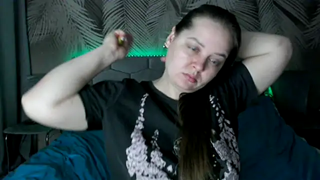 uliastar online show from 01/14/26, 08:18