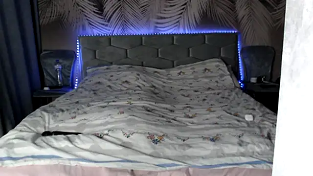 uliastar online show from 02/22/26, 09:00