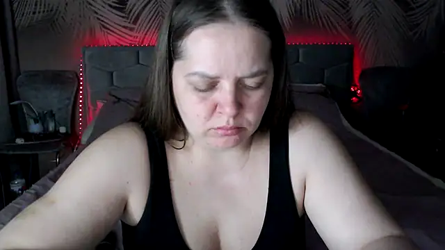 uliastar online show from 04/08/26, 06:15