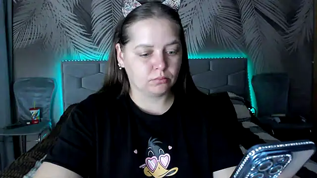 Snapshot of uliastar chatting on 09/11/25, 06:13 uliastar online show from 09/11/25, 06:13