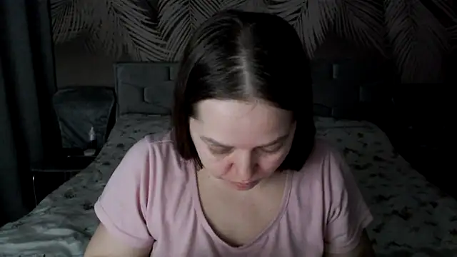 uliastar online show from 02/16/26, 08:24