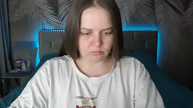 Snapshot of uliastar chatting on 03/13/25, 09:21 uliastar online show from 03/13/25, 09:21