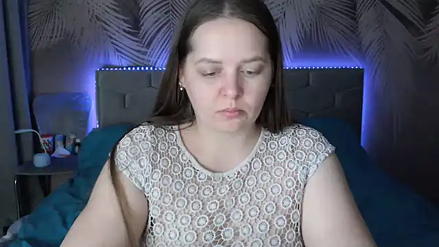 Snapshot of uliastar chatting on 03/14/25, 09:24 uliastar online show from 03/14/25, 09:24