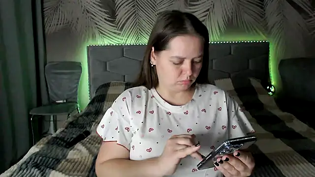 Snapshot of uliastar chatting on 10/04/25, 07:10 uliastar online show from 10/04/25, 07:10