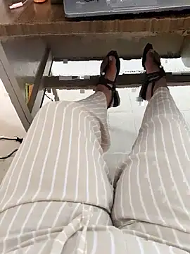 FerLu8 online show from 04/07/26, 08:32