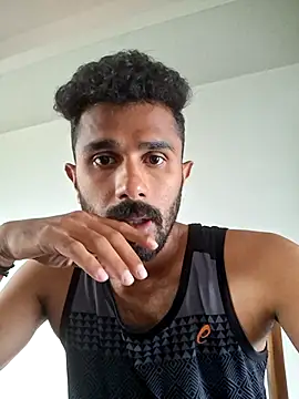 Snapshot of jithi007 chatting on 03/01/25, 02:37 jithi007 online show from 03/01/25, 02:37