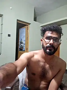 Snapshot of jithi007 chatting on 09/23/25, 04:14 jithi007 online show from 09/23/25, 04:14