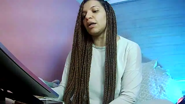 gatubelahot online show from 07/01/26, 01:50