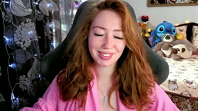 Snapshot of TinaBrook chatting on 03/12/26, 04:40 TinaBrook online show from 03/12/26, 04:40