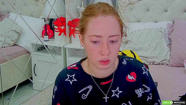 TinaBrook online show from 09/25/25, 04:18