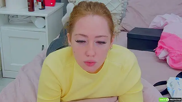 TinaBrook online show from 10/03/25, 03:52