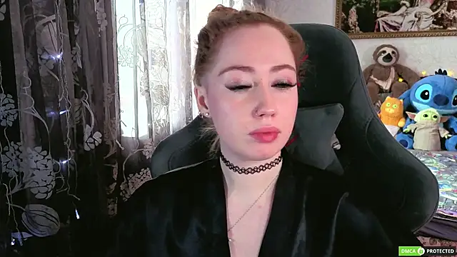 Snapshot of TinaBrook chatting on 04/27/26, 05:16 TinaBrook online show from 04/27/26, 05:16