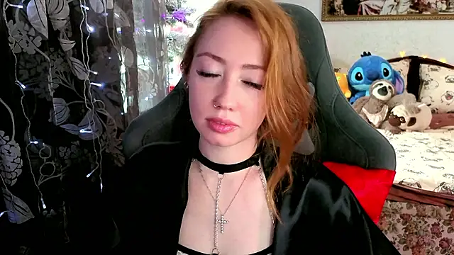 Snapshot of TinaBrook chatting on 03/11/26, 04:50 TinaBrook online show from 03/11/26, 04:50