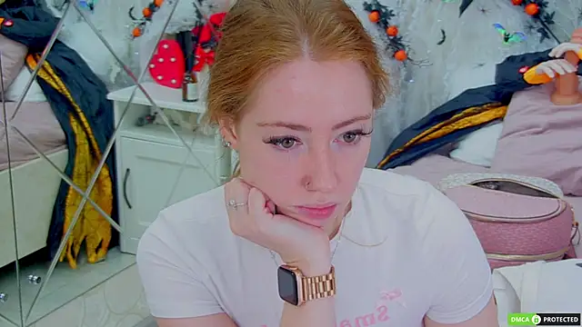 TinaBrook online show from 10/29/25, 04:11