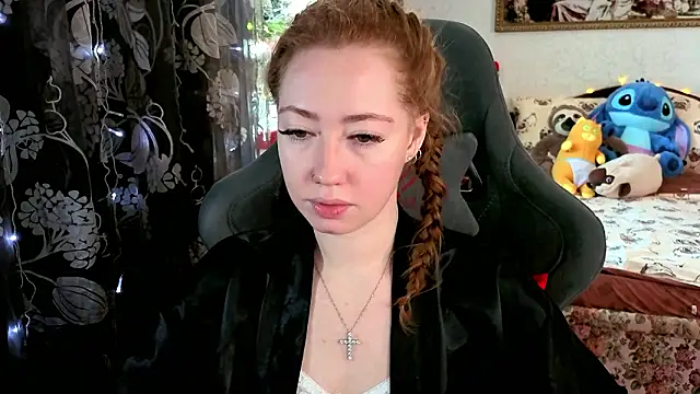 Snapshot of TinaBrook chatting on 03/19/26, 04:45 TinaBrook online show from 03/19/26, 04:45