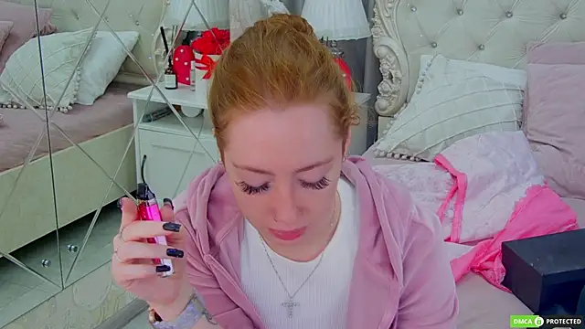 TinaBrook online show from 10/08/25, 03:41