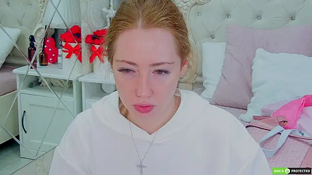 TinaBrook online show from 11/11/25, 03:45