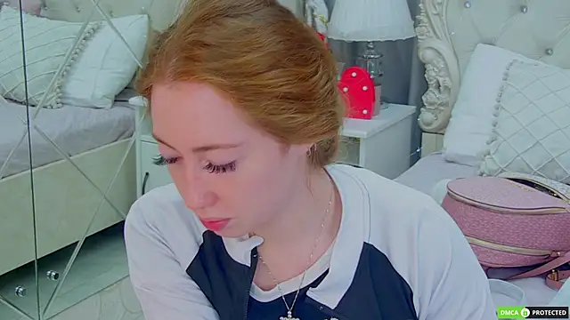 TinaBrook online show from 12/03/25, 03:40