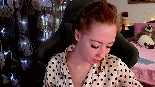 TinaBrook online show from 02/17/26, 04:32