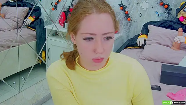 TinaBrook online show from 10/27/25, 03:40