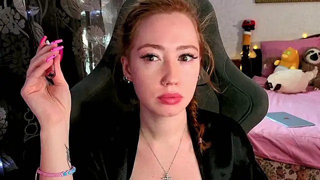 TinaBrook online show from 02/25/26, 04:34