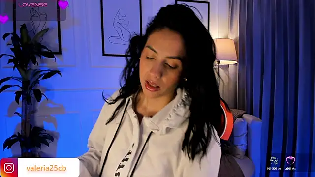 Snapshot of valeriia25_ chatting on 02/15/25, 01:49 valeriia25 online show from 02/15/25, 01:49