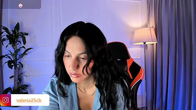 Snapshot of valeriia25_ chatting on 01/17/25, 10:45 valeriia25 online show from 01/17/25, 10:45