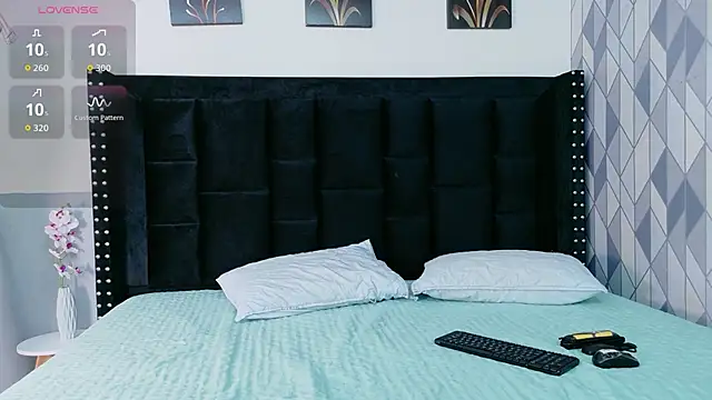 kinkylittlegirll online show from 11/05/25, 01:31