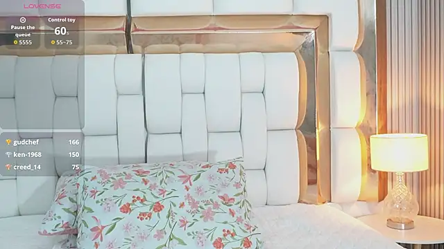 kinkylittlegirll online show from 04/14/26, 02:49