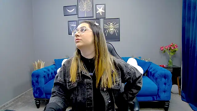 Katewalker  online show from 03/04/25, 06:07