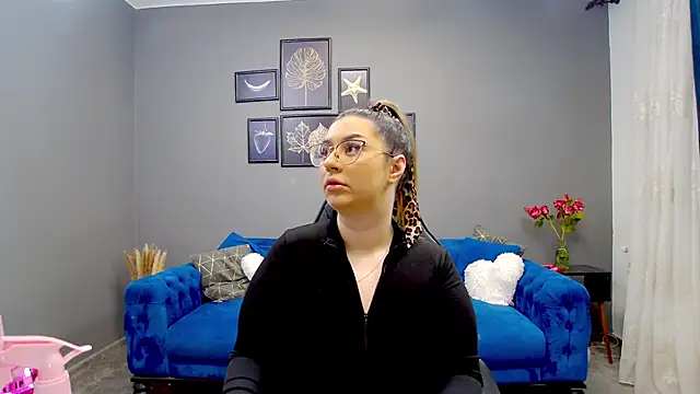 Katewalker  online show from 02/26/25, 06:15