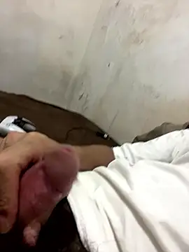 Snapshot of Magosupreme chatting on 01/19/26, 04:38 Magosupreme online show from 01/19/26, 04:38