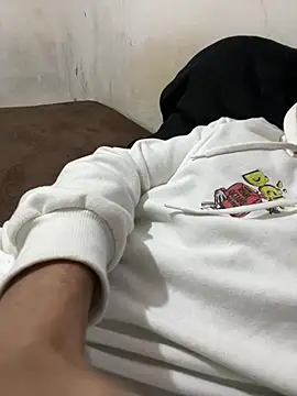 Snapshot of Magosupreme chatting on 02/05/26, 07:37 Magosupreme online show from 02/05/26, 07:37