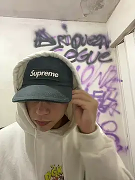 Snapshot of Magosupreme chatting on 02/17/26, 11:13 Magosupreme online show from 02/17/26, 11:13