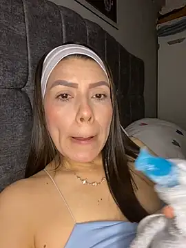 martina contreras online show from 04/09/26, 04:03