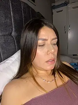 martina contreras online show from 04/12/26, 05:11