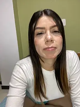 Snapshot of martina_contreras chatting on 03/07/25, 05:08 martina contreras online show from 03/07/25, 05:08