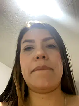 martina contreras online show from 11/30/25, 04:13