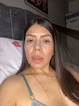 martina contreras online show from 04/10/26, 12:06