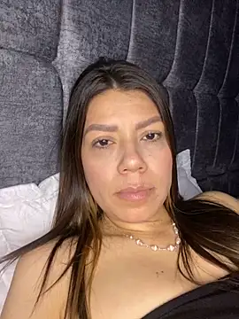 martina contreras online show from 11/09/25, 02:10