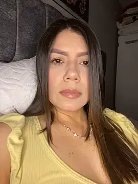martina contreras online show from 06/09/26, 05:19