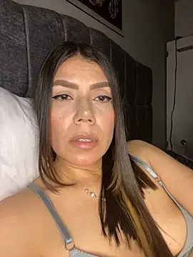 martina contreras online show from 04/14/26, 05:12