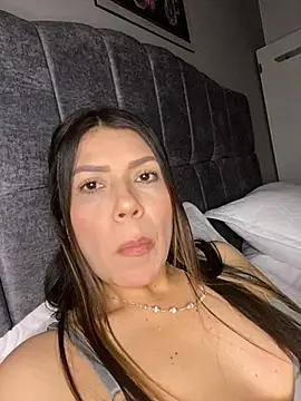 martina contreras online show from 03/13/26, 04:06