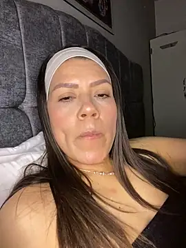 martina contreras online show from 02/09/26, 04:10