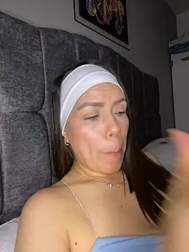 martina contreras online show from 04/09/26, 07:03