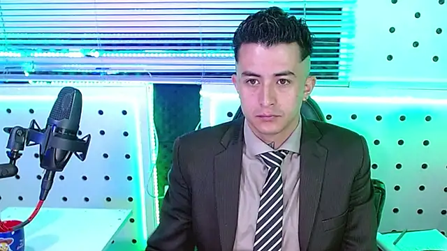 Snapshot of Darko0717 chatting on 12/15/25, 11:16 Darko0717 online show from 12/15/25, 11:16