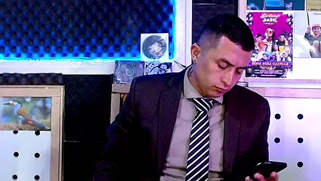 Snapshot of Darko0717 chatting on 03/11/25, 01:23 Darko0717 online show from 03/11/25, 01:23