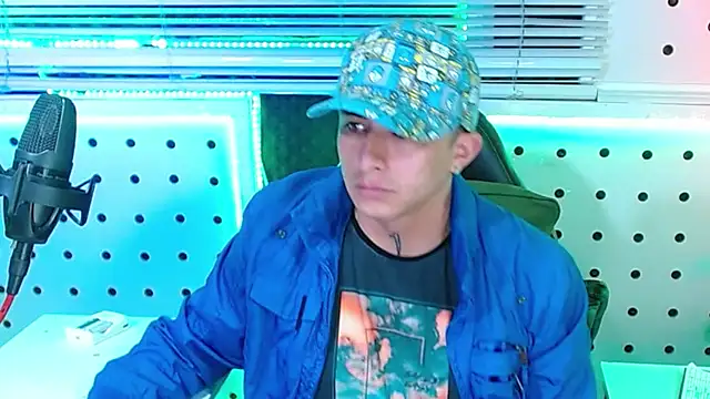 Darko0717 online show from 12/22/25, 06:19