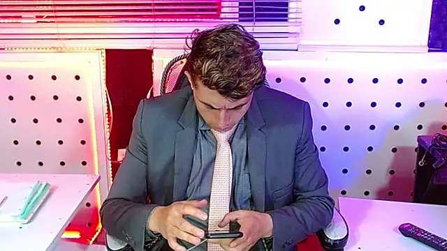 Snapshot of Darko0717 chatting on 11/09/25, 02:32 Darko0717 online show from 11/09/25, 02:32